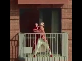 Voguing into sunday like are you person 1, 2, 3 or 4? 💃