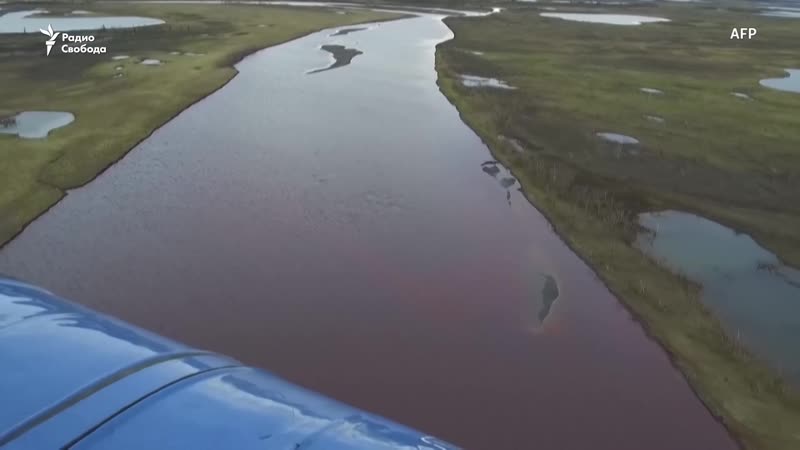 Крупный разлив дизтоплива под норильском