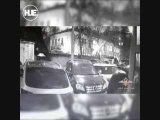 Поймал воровку на краже апельсин и трахнул в саду - Смотреть секс, порно видео.