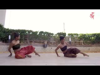 Mukti shakti mohan fusion dance on shape of you carnatic mix by indian raga fe