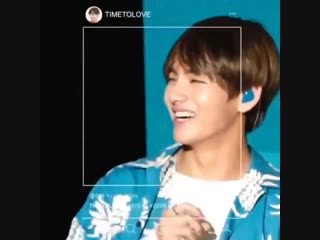 Fire era taehyung going from growling rudely to smiling sweetly in less than 5 seconds had me crawling on the floor look at his