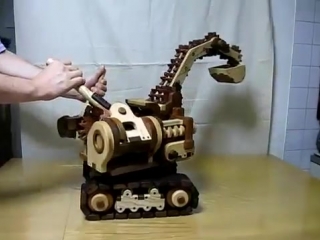 2007　wooden excavator