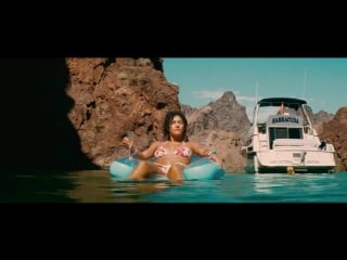 Келли брук пираньи 3d / kelly brook piranha 3d (2010)