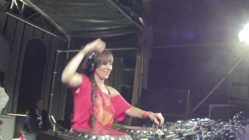 Daniela haverbeck refuse stage (decibel outdoor 2017)