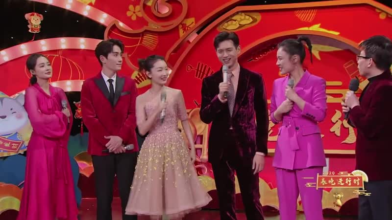 #zhuyilong улыбаемся и машем