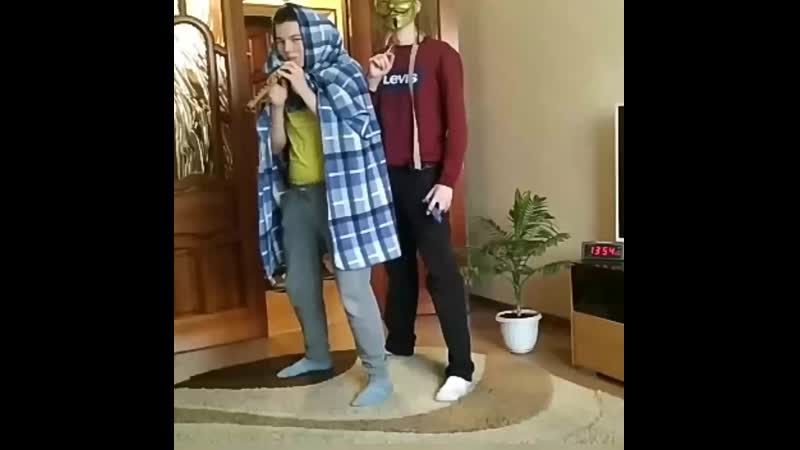 Некит хуйесос, гей, подзалупный творожок, хуеглот, писяйкин полизяйкин, залупа конная