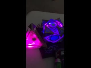 What happens when you put a jedi and sith holocron side by side?