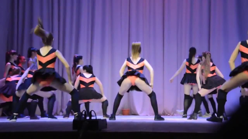 Пчёлки и винни школьный молодые театр