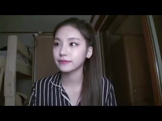 Yeji said she filmed a video letter to herself on the last day of being in her 10s just before 12am and also filmed herself just