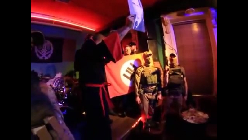 Бандеровская нечисть беснуется в киеве (архив 2015г )