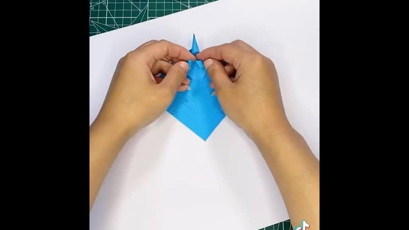 Очень красивая снежинка ❄️