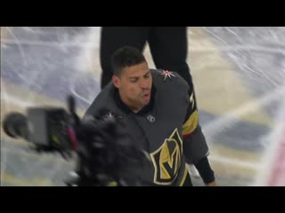 Ryan reaves, ross johnston drop gloves off opening faceoff