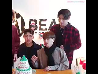 Гван хочет обнимашек