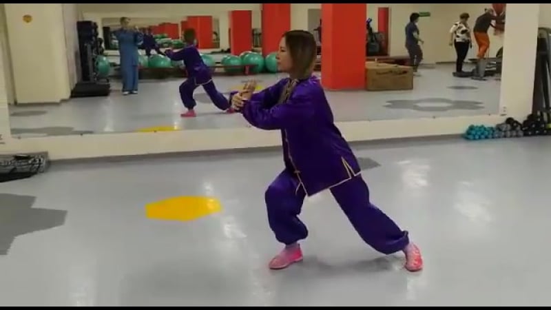 Настя мен Стаффи «Мексикадағы демалыс» телехикаясында жыныстық қатынасқа түседі. Бойжеткен порно видеода қатты сықылды.