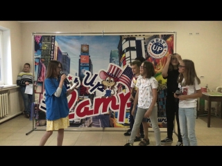 Day 10 evening show "soos band"