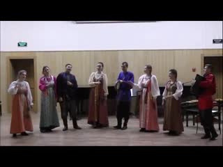 Фольклорный ансамбль "ладодея" "на бугорочке в темном лесочке"