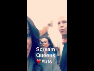 @niecynash k i s s es from mama denise, hester & ryan murphy 💋💋💋 #bts @screamqueensfox @mrrpmurphy @msleamichele