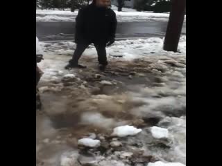 Lady enraged over giant snow penis