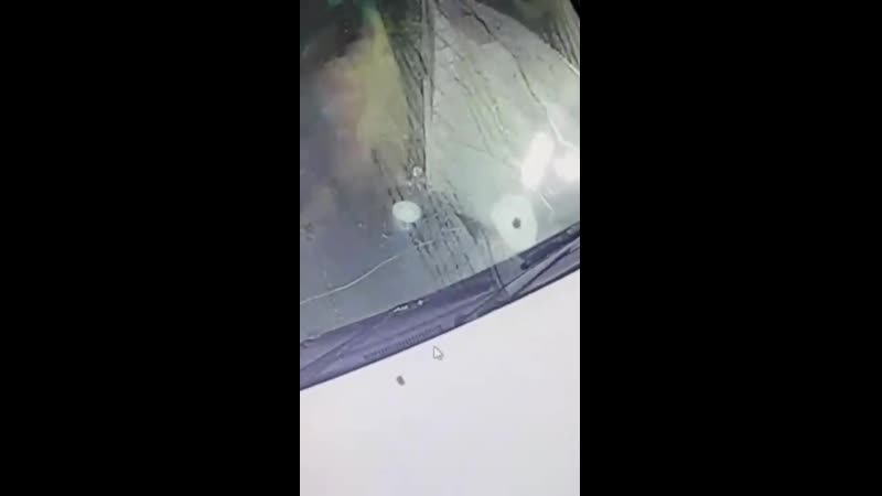 Автомойщик случайно прострелил машину клиента в южно сахалинске