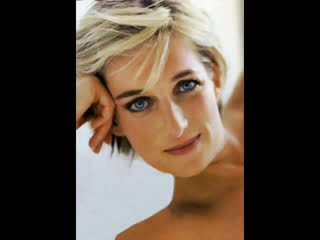 Lady di mario testino 240