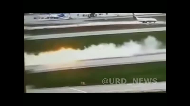 Видео посадки su 1492 "сухой суперджет" в шереметьево