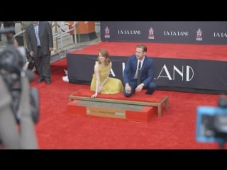 Ryan gosling emma stone hands feet ceremony tcl chinese theater