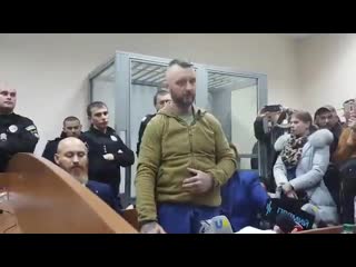 Я народився у єврейському районі, навчався в єврейській школі, я наполовину єврей ви своїм