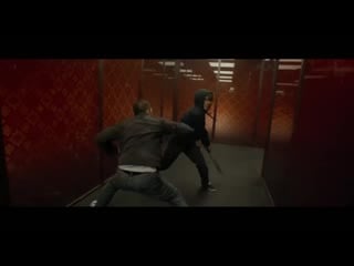 Rama vs hammer girl baseball bat man in a fight scene from the raid 2 [hd]
