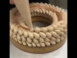 Amaury guichon piping desserts, satisfying art