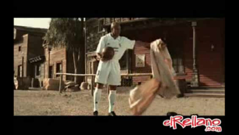 Roberto carlos vs rivaldo / pepsi