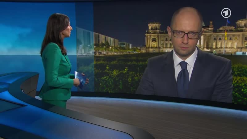 Ссср вторгся на украину и в германию (перевод дословный) яйце головый арсений яценюк