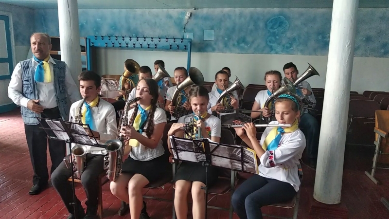 Гімн україни у виконанні духового оркестру "кобзар" під керівництвом гаспаряна с с