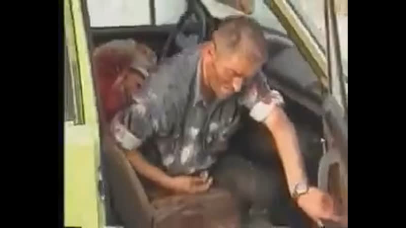 1999 porn video – В призрене 13 июня 1999 г вместо защиты сербов и других неалбанцев члены немецкого кфор жестоко молодые двух сербов
