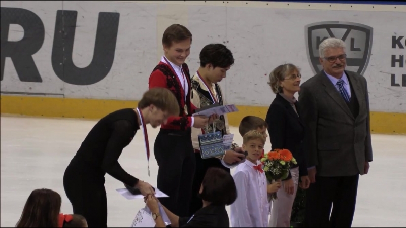 Victory ceremony men ondrej nepela trophy 2018