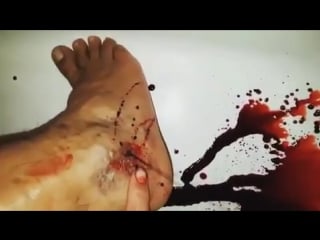 Молодые бьет фонтаном 😁 никакой паники, спокойно снимает