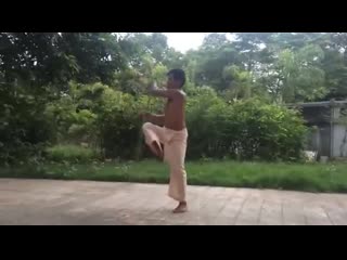 Myanmar martial art (ျမန္မာ့ရိုးရာ သိုင္းပညာ) by mr yan naing (twantay)