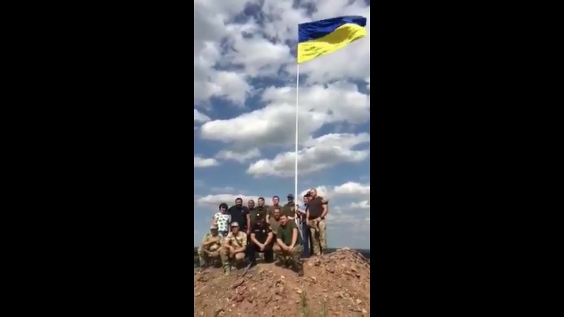 Бійці 58 ї омбр підняли державний прапор