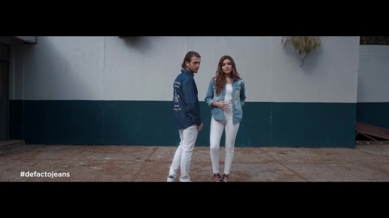 Cuk oturur mükemmel durur white jeans (long version)
