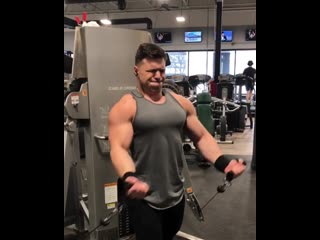 Strength of body тренироа на грудь сведение рук в кроссовере