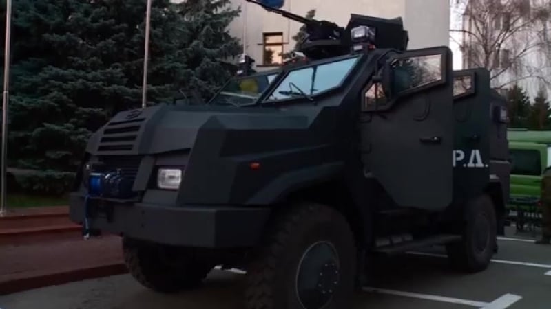 ✔ особое мнение бронеавтомобиль "варта"