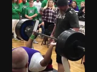 This girl just benched 355 lbs she’s also 15