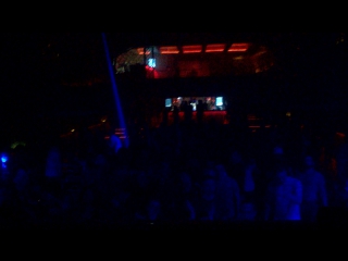 Electrosoul system b2b bop at roxy club prague @ 10 y of med school party (playing krot wrong move)