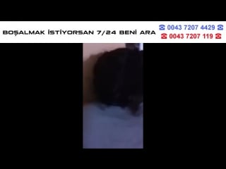 Türk genç özürlü ablasini si̇ki̇yor