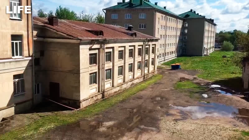 Почти месяц взаперти псковская общага стала ковид тюрьмой