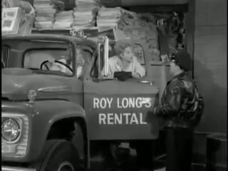 The lucy show s01e24 in lucy drives a dump truck