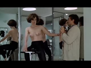 Сигурни уивер (sigourney weaver nude scenes in "half moon street" 1986)