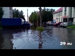 Дождь потопил соломбалу