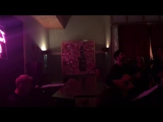 Вrief snippet of darren criss performing city of stars (damien chazelle and emma stone were both in the room)