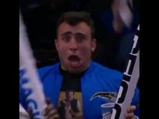 Танцующие болельщики