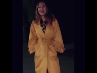 Feeling fall in my coretta trench my must have right now online and in stores 🧡